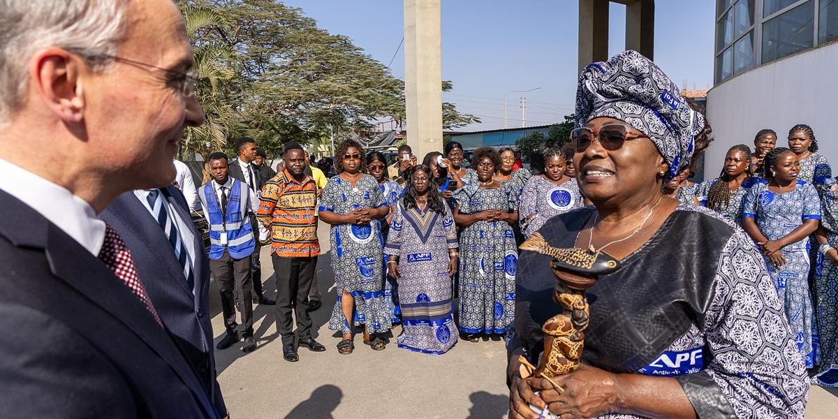 Stammapostel Mutschler in Angola:    Jugendgottesdienst und Konzert in Luanda